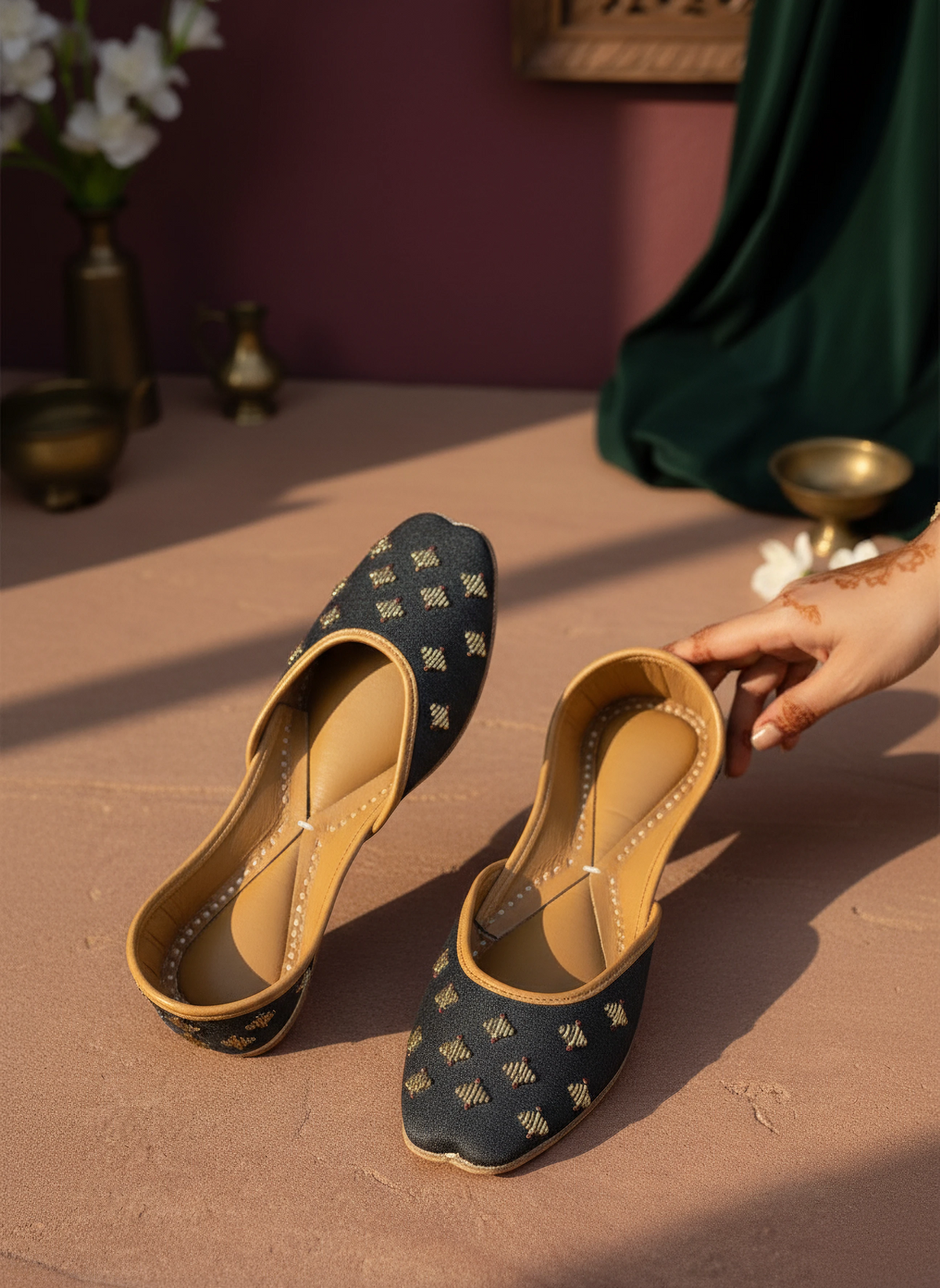 Kashish - Black Khussa