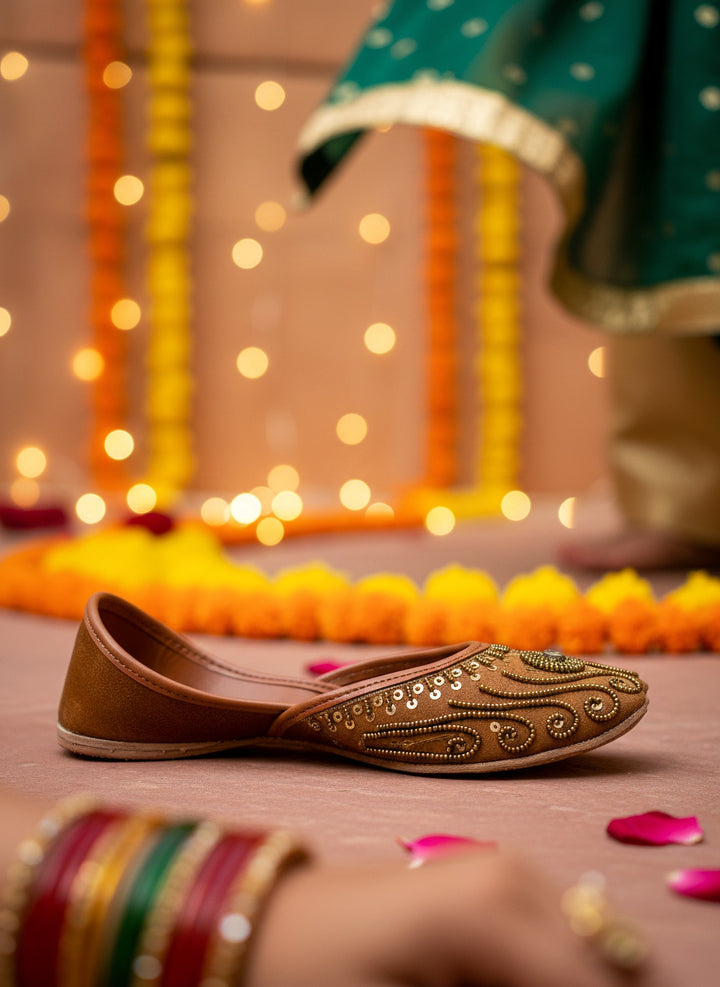 Kanchan - Brown Khussa