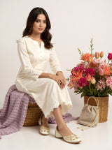 Husn - Ivory Khussa