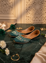 Mayuri - Teal Khussa