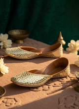 Naqsh - Ivory Khussa
