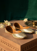 Naqsh - Ivory Khussa