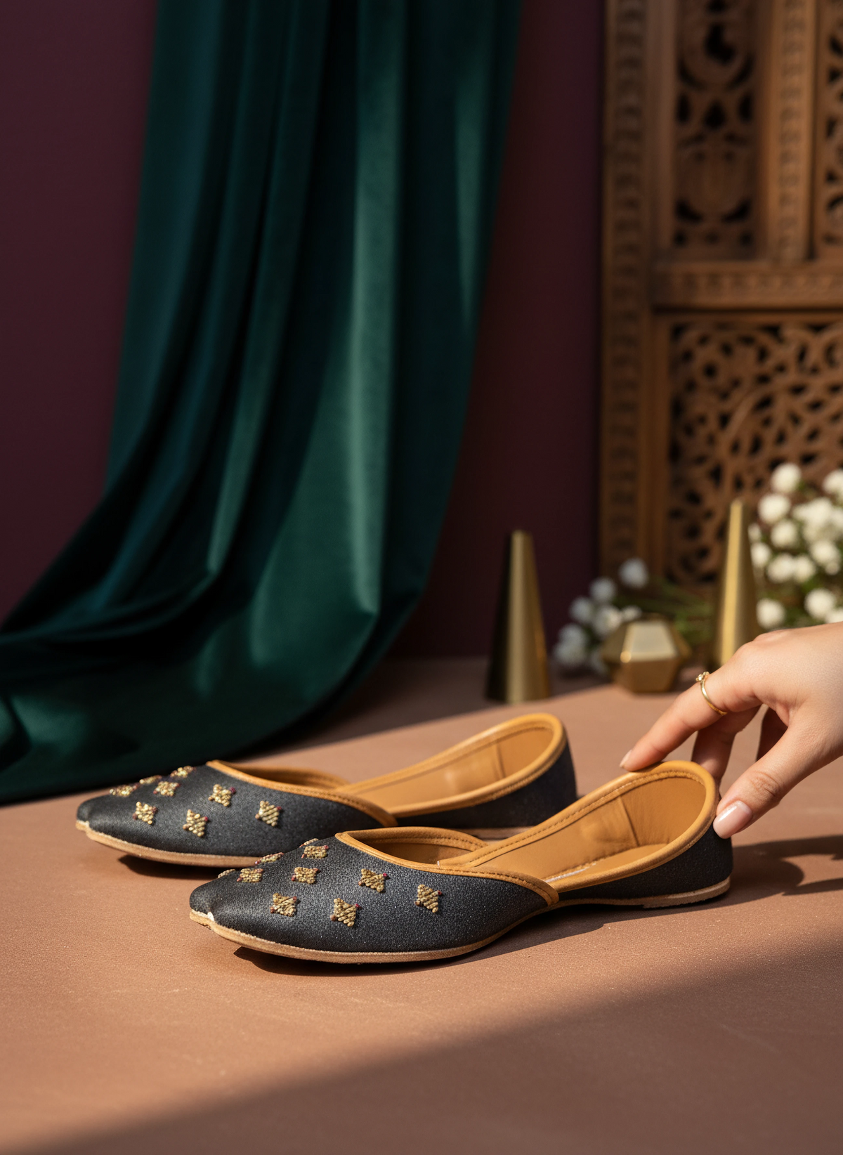 Kashish - Black Khussa
